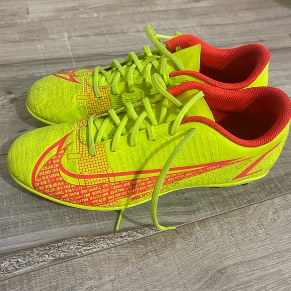 Nike Mercurial Vapor Size 7 U.S 6 UK Color Gellow - Picture 3 of 5